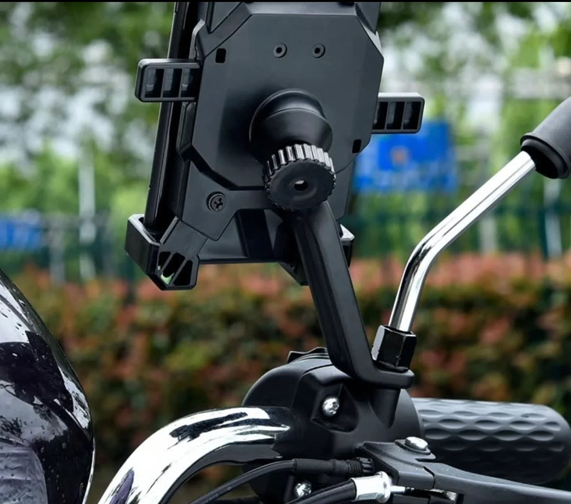 hmp-phone-stand-on-moped-bike